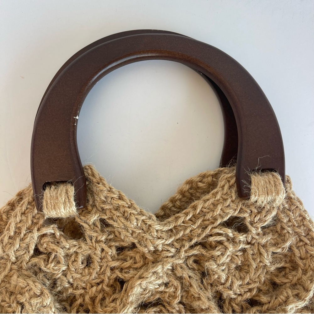 Vintage  Woven Rope-Style Boho Bag With Wood Handle . - Picture 8 of 10